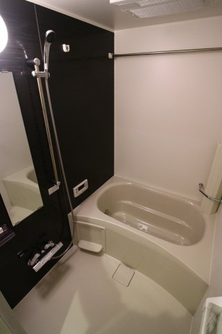 グルーブメゾン歌敷山の浴室