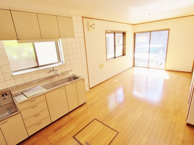 松田アパートの居間・リビング