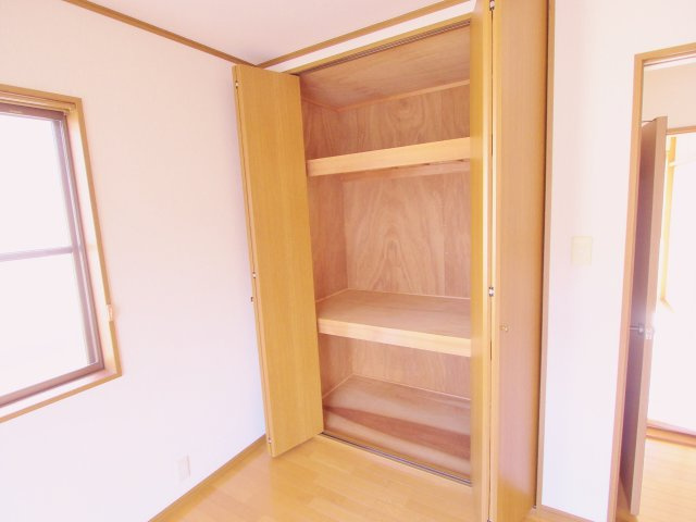 松田アパートの収納