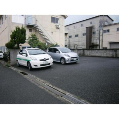 【駐車場】 | エステートピア築山二番館