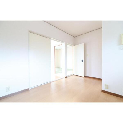 【居間・リビング】 | エステートピア築山二番館