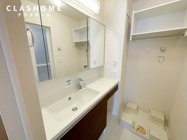 ボンリューヌ池端　　　刈谷市近郊の賃貸はクラスホームの洗面所