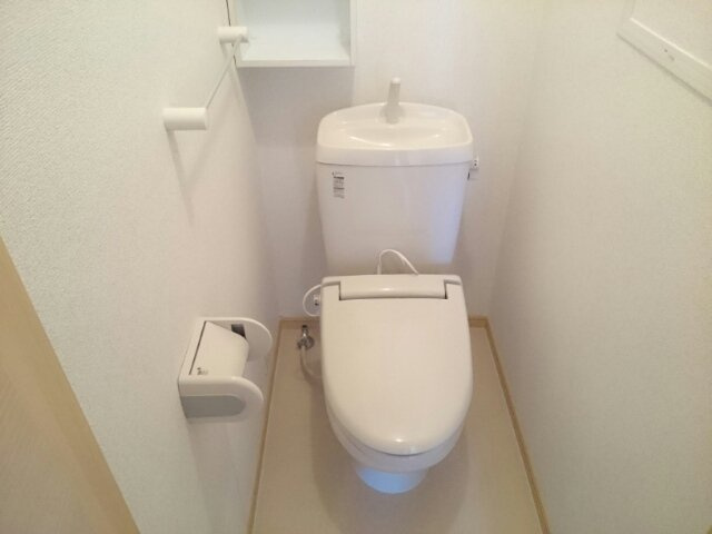 ピュア・シュメールのトイレ|落ち着いたトイレです