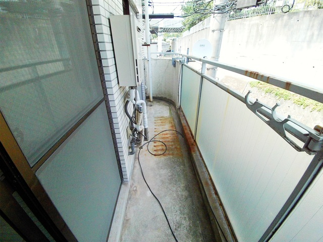 ヴィラ六甲道のバルコニー