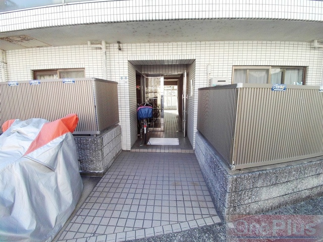 ヴィラ六甲道のエントランス