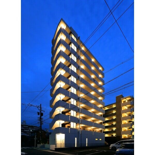 アレーヌコート新瑞橋の外観