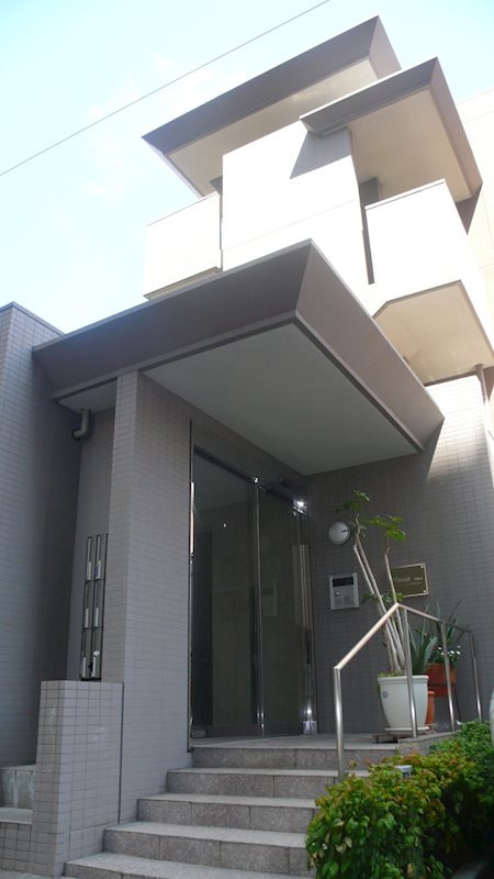 【エントランス】