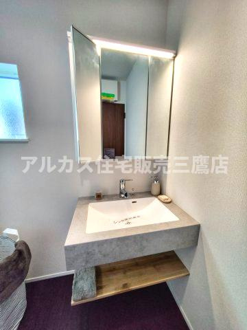 【内覧動画公開中！】三鷹市上連雀８丁目 中央線 三鷹駅 新築戸建の独立洗面台