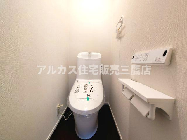 【内覧動画公開中！】三鷹市上連雀８丁目 中央線 三鷹駅 新築戸建のトイレ