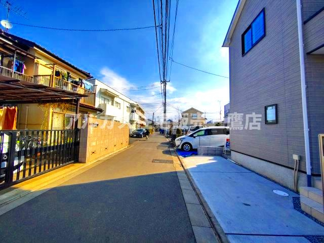 【内覧動画公開中！】三鷹市上連雀８丁目 中央線 三鷹駅 新築戸建の前面道路含む現地写真