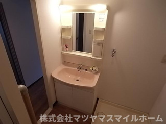 apartment 氷野