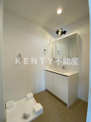 【洗面所】 | 西小山アパートメント | 脱衣スペースもあります