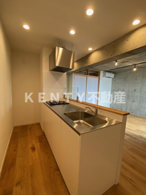 【キッチン】 | 西小山アパートメント | コンパクトなキッチンで掃除もラクラク