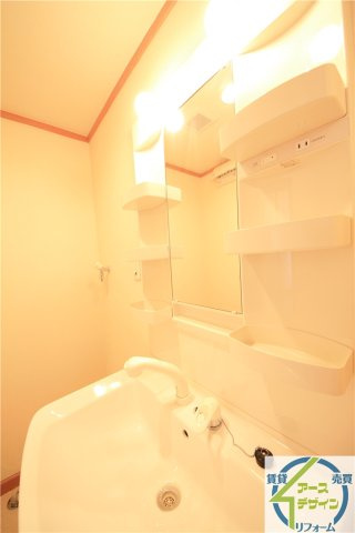 クローバーの独立洗面台