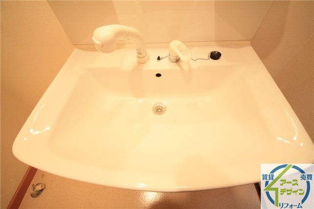 クローバーの独立洗面台