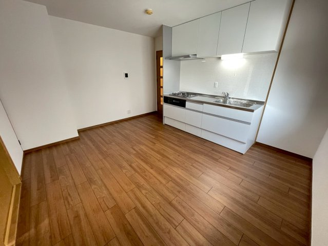 エレガント北町の居間・リビング