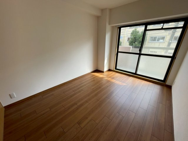 エレガント北町の居間・リビング