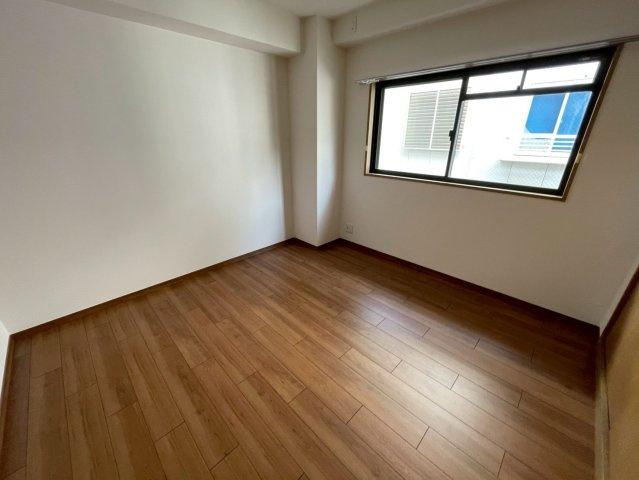 エレガント北町の居間・リビング