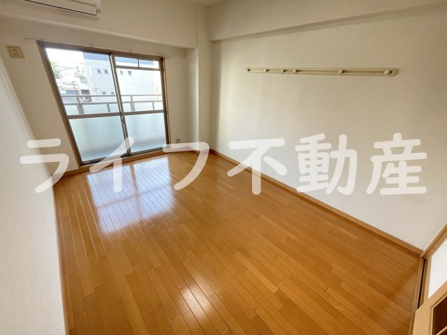 ロータリーマンション長田東の居間・リビング