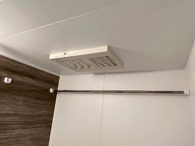 寝屋川市堀溝１丁目のアパートのその他|浴室乾燥機