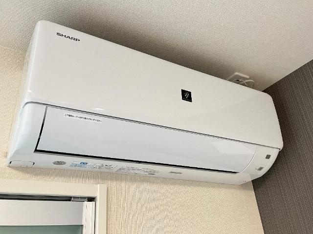 寝屋川市堀溝１丁目のアパートの設備|エアコン