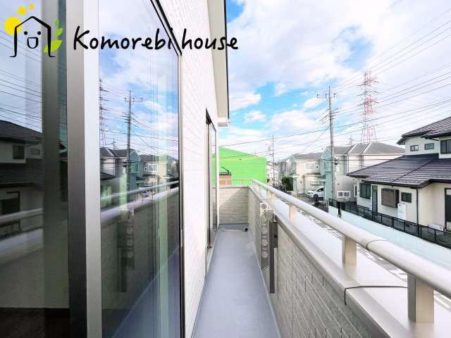 上尾市大字上尾下　4期　新築一戸建て　ハートフルタウン　Bのバルコニー|2階のバルコニーは日当たり・風通しがよく、洗濯物もスムーズに乾きます。家事動線も良く、毎日の忙しさを軽減してくれます。															