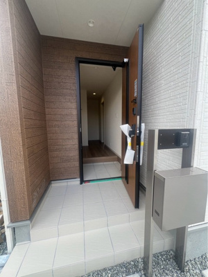 【玄関】 | リーブルガーデン富田林市廿山 | 玄関