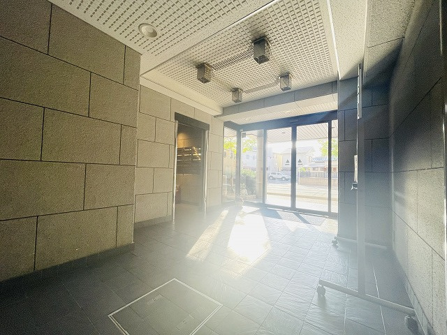 【エントランス】 | ロマネスク大濠アネックス