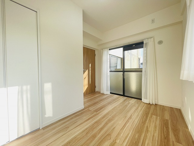 【洋室】 | ロマネスク大濠アネックス