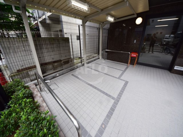 リーガル南船場Ⅲのその他共用部分|リーガル南船場III　バイク置き場