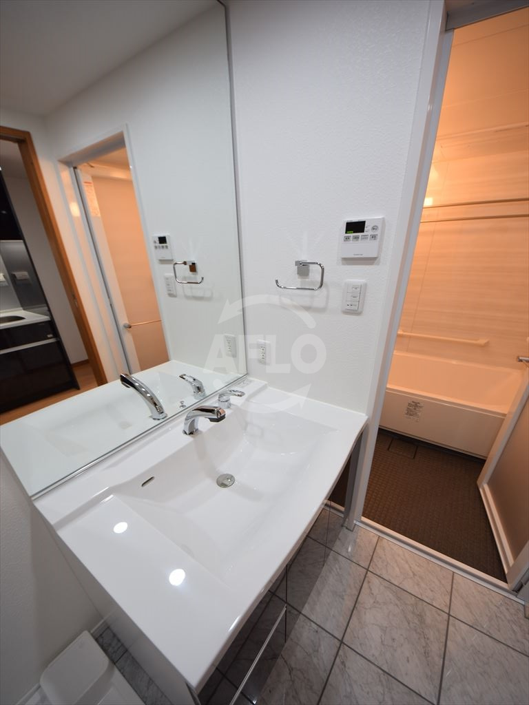 リーガル南船場Ⅲの独立洗面台|リーガル南船場ⅠⅠⅠ　独立洗面台