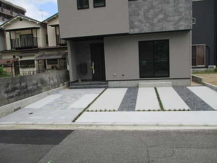 広島市佐伯区隅の浜2丁目　新築一戸建ての駐車場