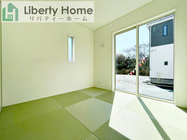 土浦市並木第15　新築戸建　3号棟の玄関