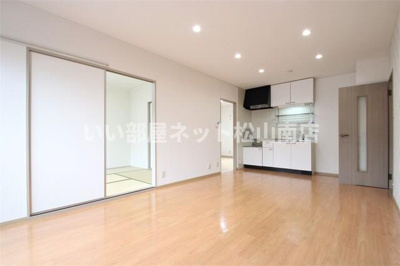 【居間・リビング】 | グレイスコートＢ棟