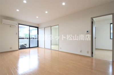 【居間・リビング】 | グレイスコートＢ棟