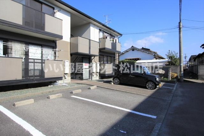 【駐車場】 | グレイスコートＢ棟