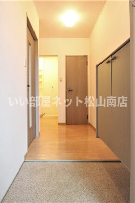 【玄関】 | グレイスコートＢ棟