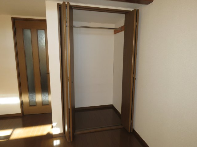 ロイヤルコーポ　B棟の収納