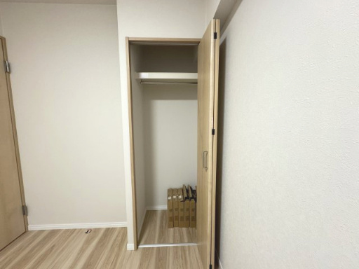 リビング横の洋室は寝室におすすめ♪