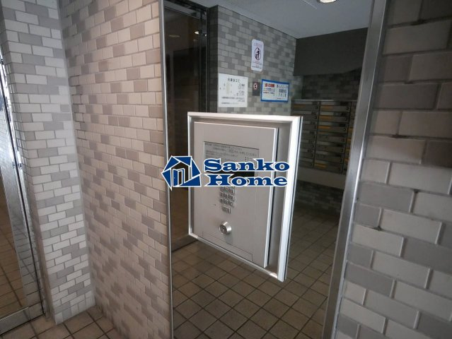 ライオンズマンション浅草言問橋のエントランス