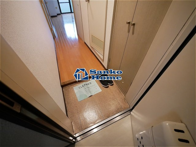 ライオンズマンション浅草言問橋の玄関