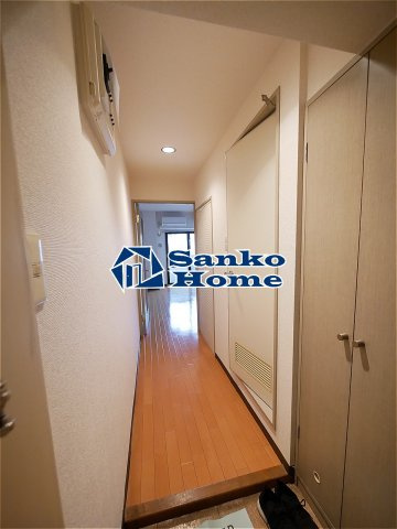 ライオンズマンション浅草言問橋の玄関