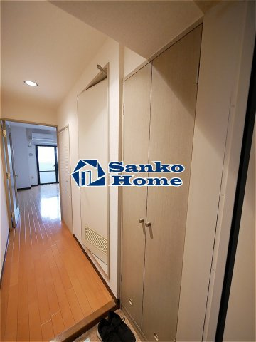 ライオンズマンション浅草言問橋の玄関