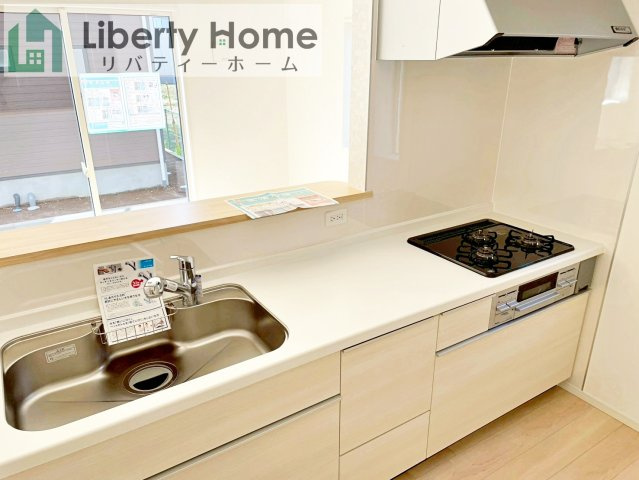 土浦市並木第15　新築戸建　5号棟の前面道路含む現地写真