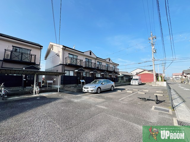 Branche　柏森　Iの駐車場