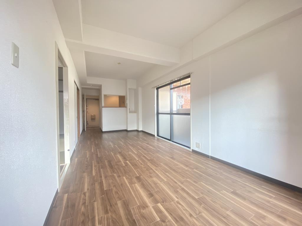 パークサイドマンションの居間・リビング