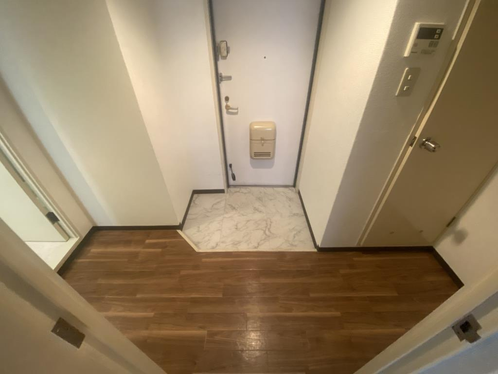 パークサイドマンションの玄関