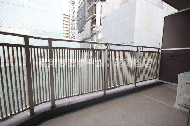 【バルコニー】