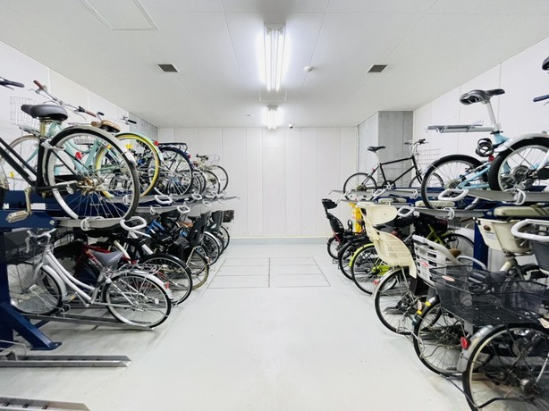中央区新川２丁目の賃貸マンションのその他|駐輪場