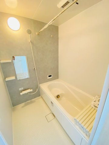 よかタウン／菊池郡大津町下町３期／４号棟の浴室